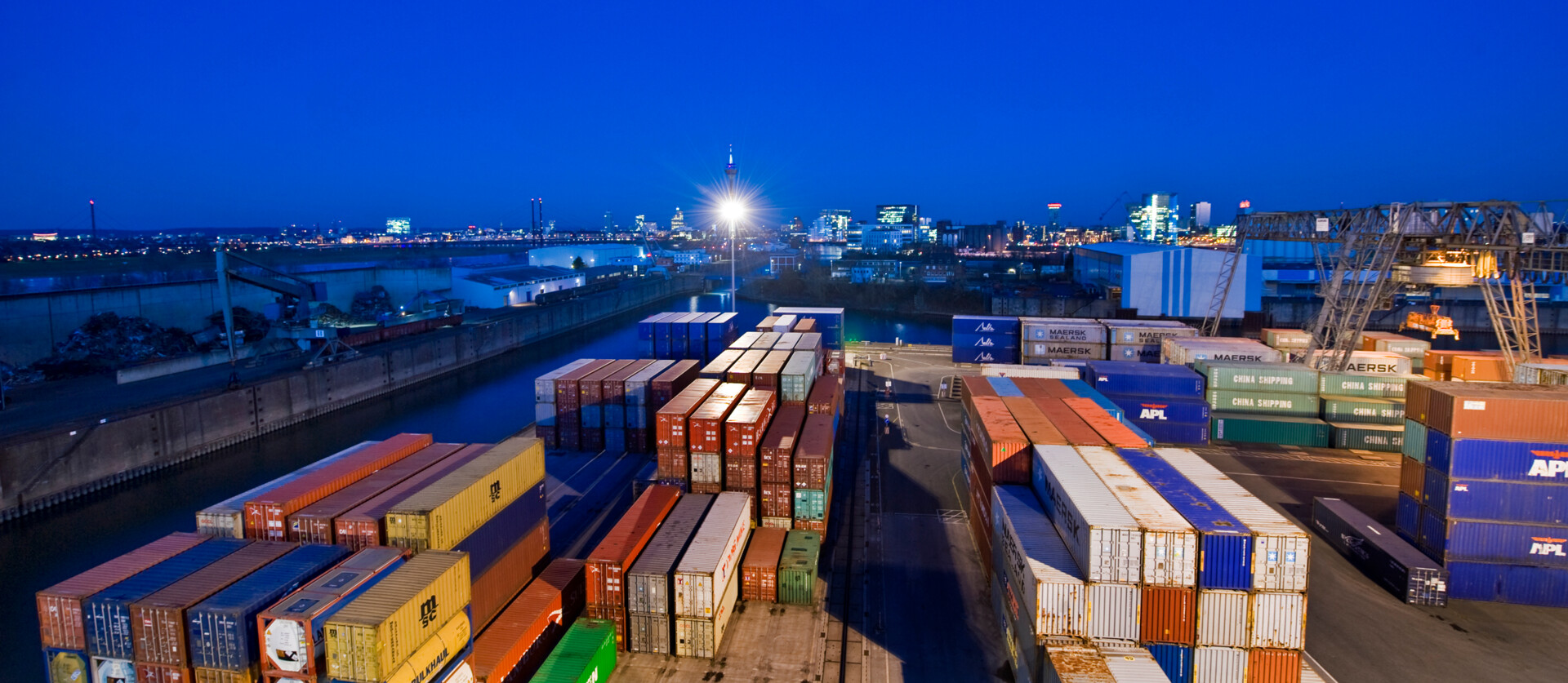 NDH Hafenpanorama bei Nacht NDH Hafenpanorama bei Nacht